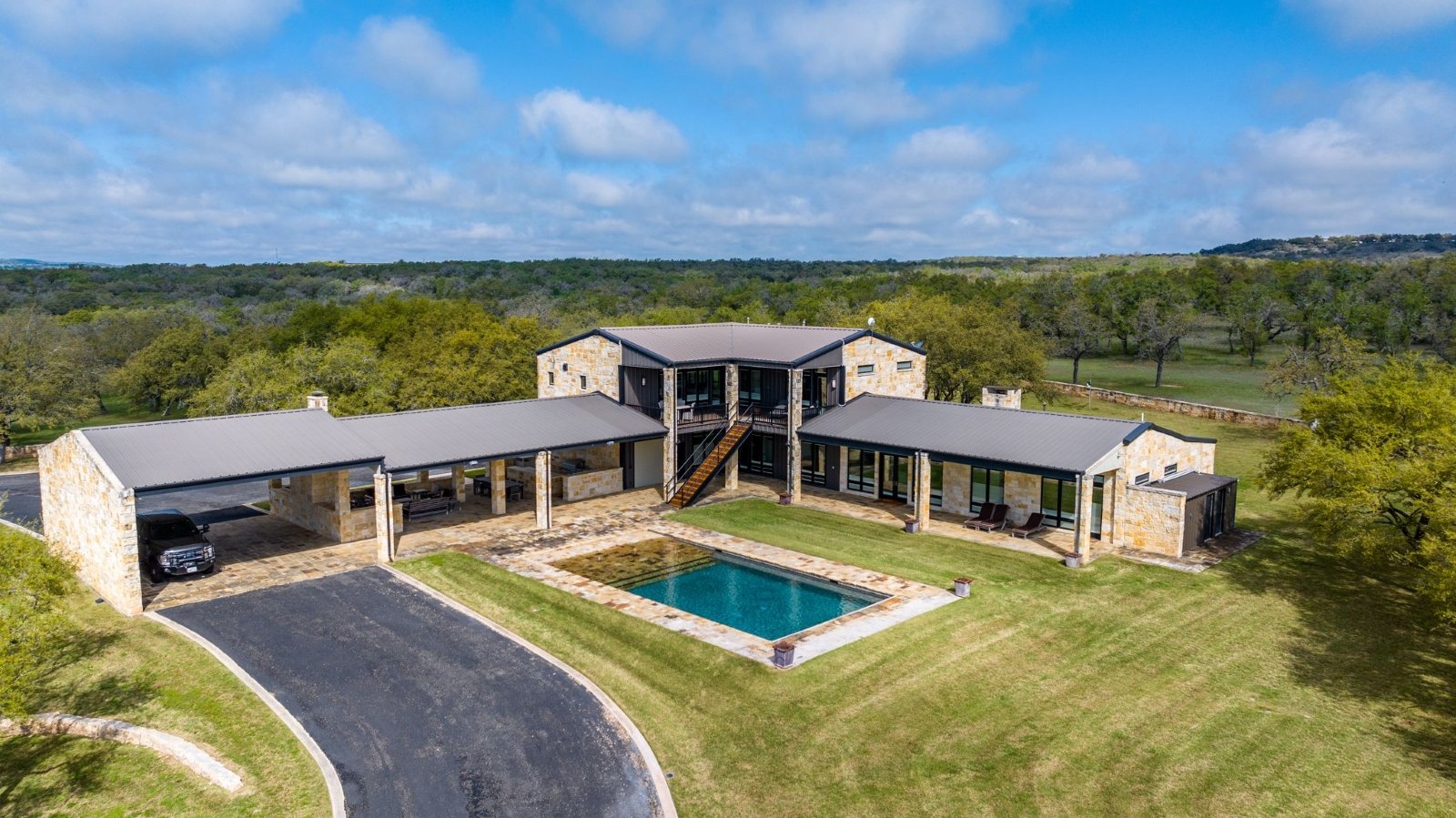 House for rent Auction